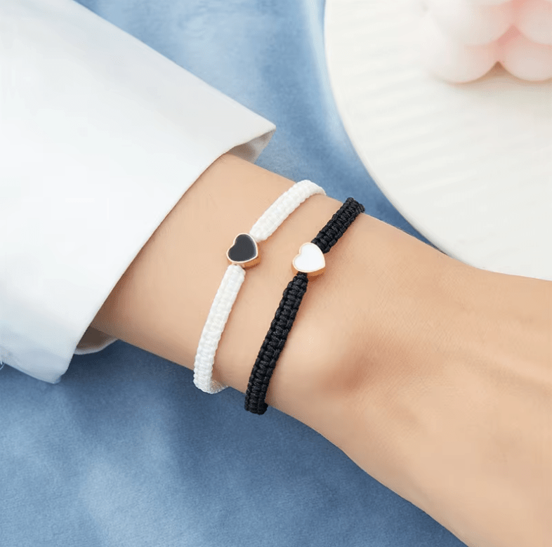 Noir & Blanc Bracelet kumihimo coeur