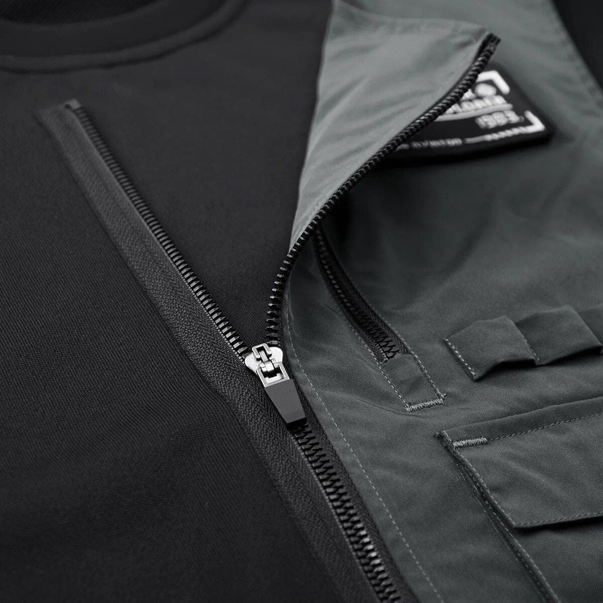 Pull Techwear