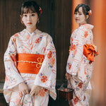 Kimono Femme à Motifs Floraux avec Obi Orange