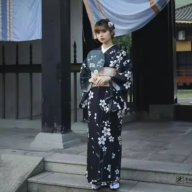 Kimono Houmongi noir