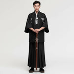 Kimono de Cérémonie Japonaise Homme – Haori Noir & Hakama Rayé