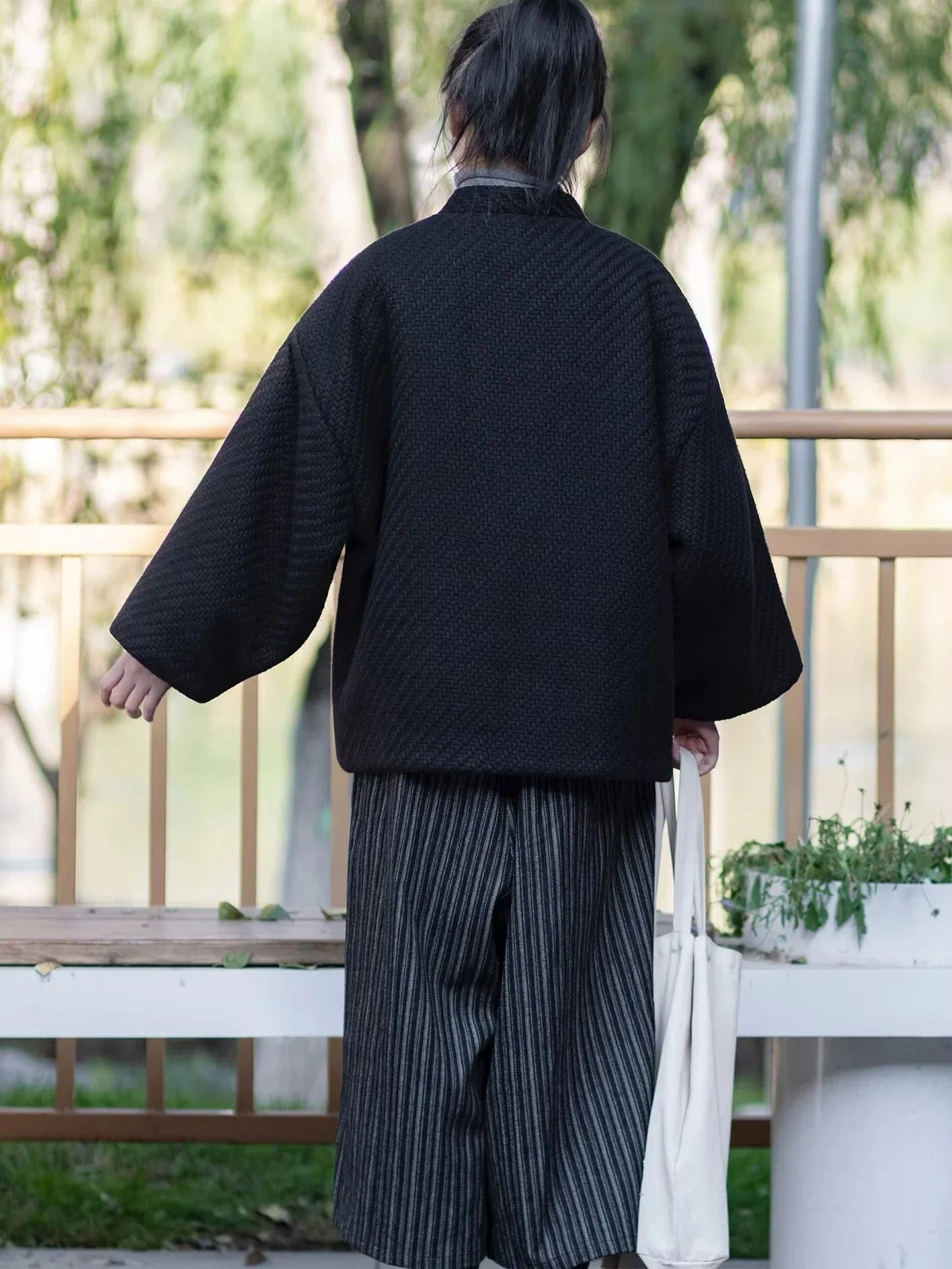 Kimono femme noir en laine