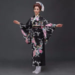 Kimono traditionnel fleuri noir